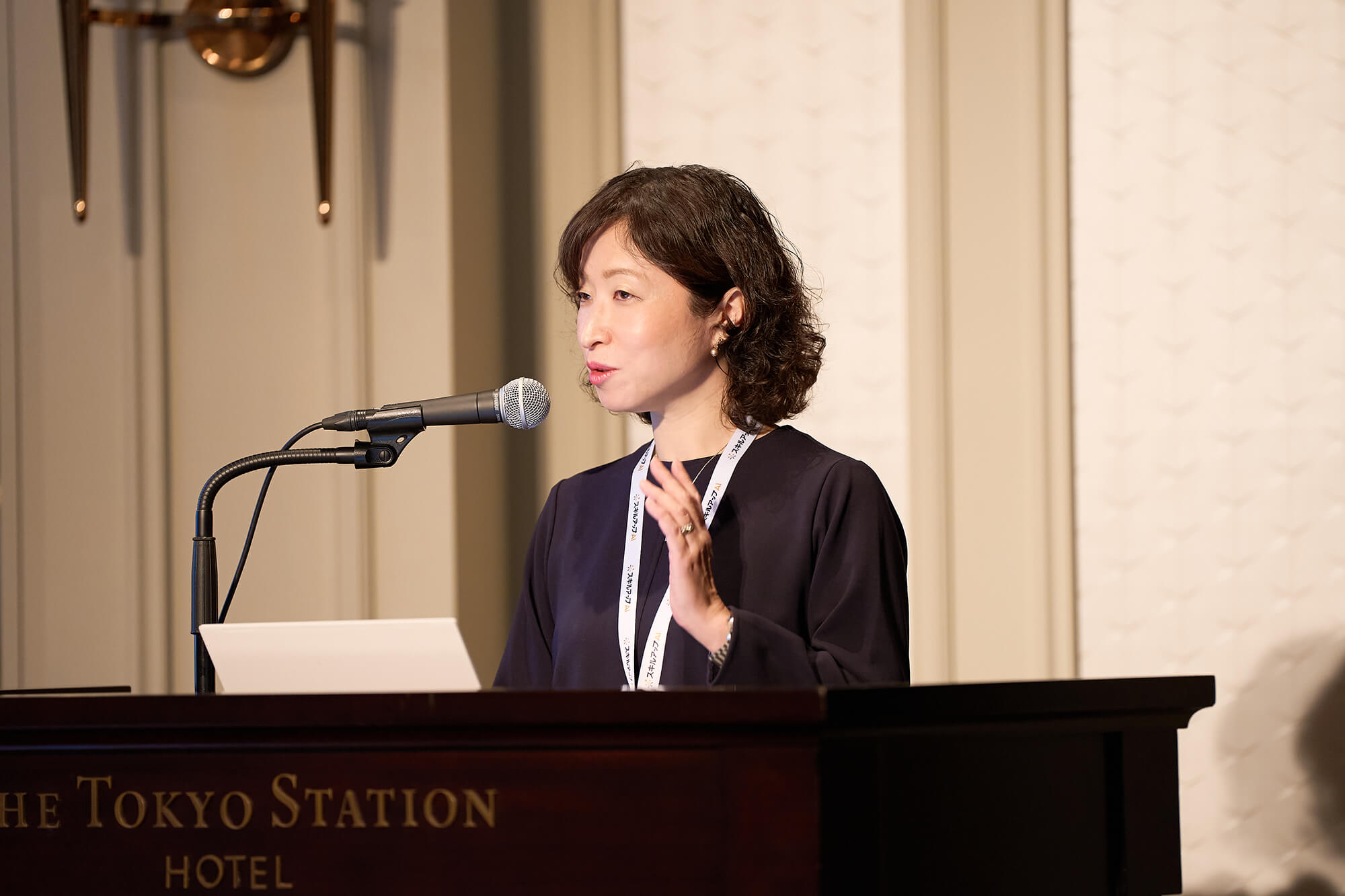 【中外製薬】AIエージェントの市民開発を推進し、年間144時間の業務削減効果を見込むアイデアを創出。